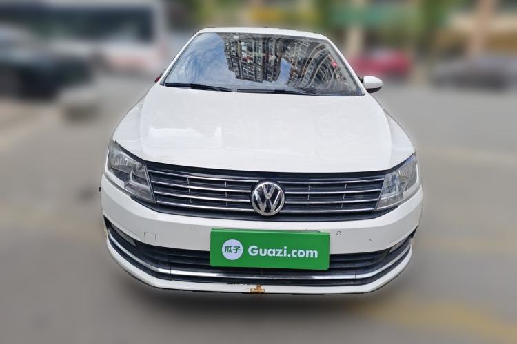 Used Volkswagen Lavida 2015 1.6L Automatic Comfort Edition Front