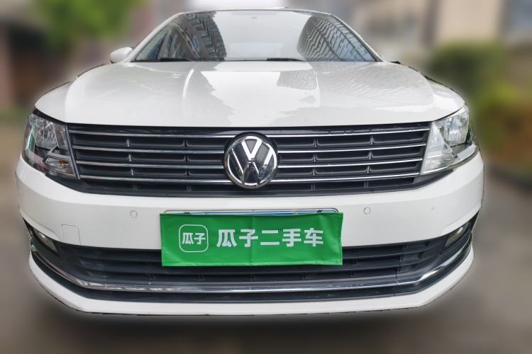 Used Volkswagen Lavida 2015 1.6L Automatic Comfort Edition Front