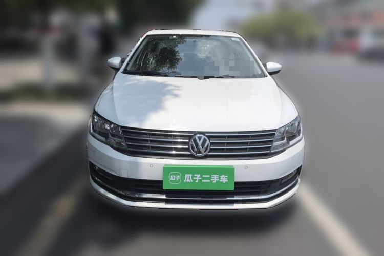 Used Volkswagen Lavida 2015 1.6L Manual Comfort Edition Front