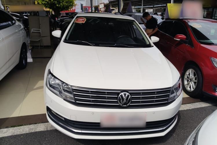Used Volkswagen Lavida 2015 1.6L Automatic Comfort Edition Front