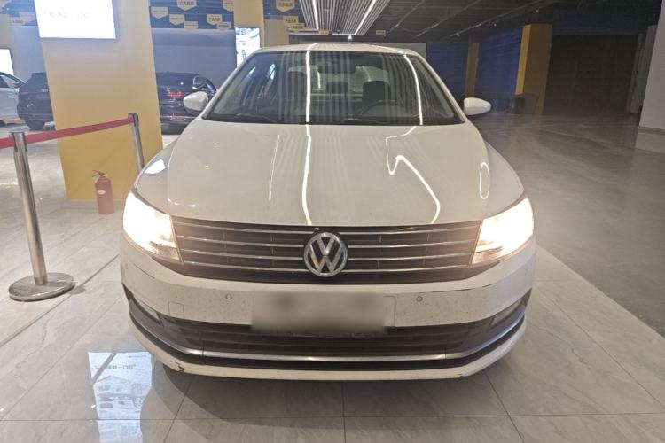 Used Volkswagen Lavida 2015 1.6L Manual Comfort Edition Front