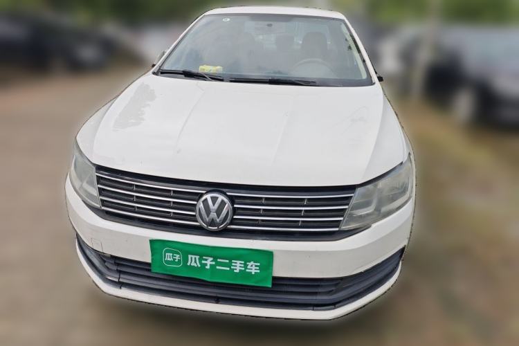 Used Volkswagen Lavida 2015 1.6L Manual Fashion Edition Front