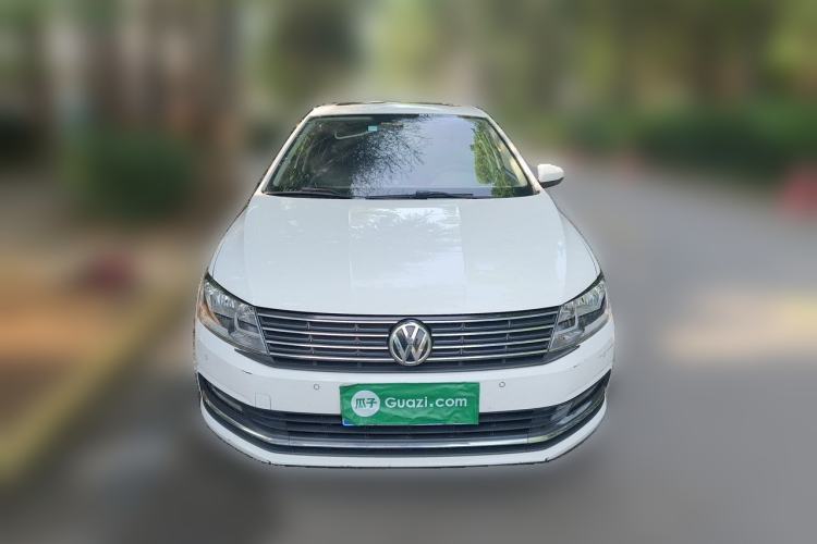 Used Volkswagen Lavida 2015 1.6L Automatic Comfort Edition Front
