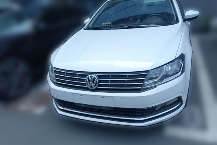 Used Volkswagen Lavida 2015 1.6L Manual Comfort Edition Front