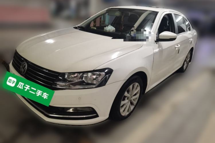 Used Volkswagen Lavida 2015 1.6L Automatic Comfort Edition Front Left 45 Deg