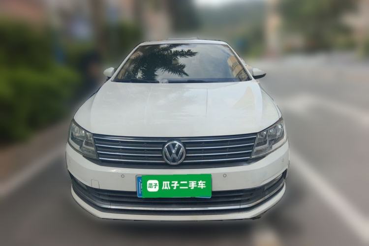Used Volkswagen Lavida 2015 1.6L Manual Comfort Edition Front