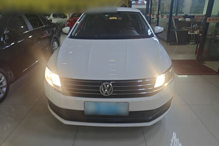 Used Volkswagen Lavida 2015 1.6L Automatic Fashion Edition Front