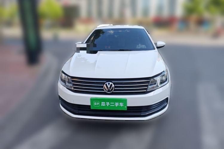 Used Volkswagen Lavida 2015 1.6L Manual Fashion Edition Front