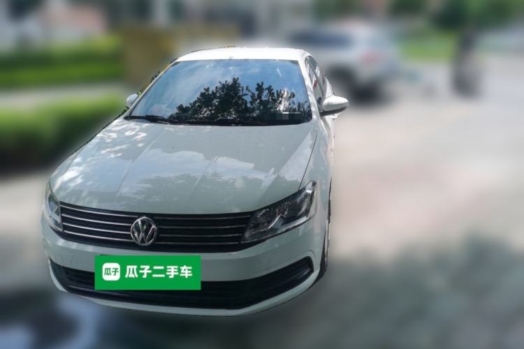 Used Volkswagen Lavida 2015 1.6L Manual Fashion Edition Front