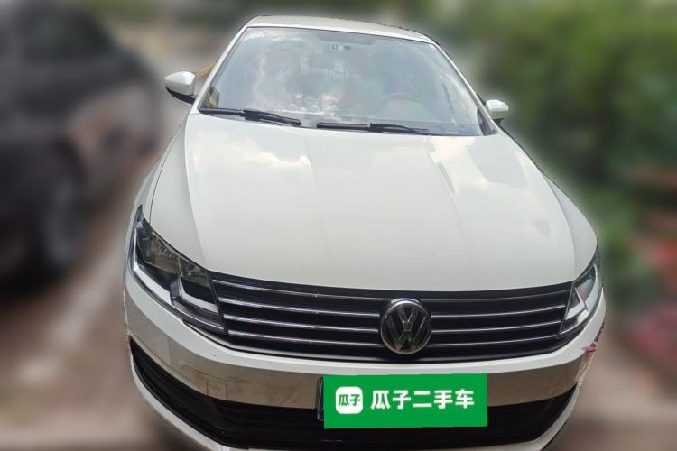 Used Volkswagen Lavida 2015 1.6L Automatic Fashion Edition Front