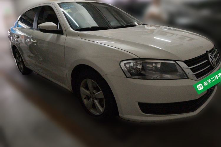 Used Volkswagen Lavida 2015 1.6L Automatic Fashion Edition Front Right 45 Deg