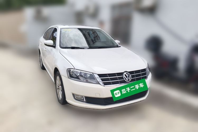 Used Volkswagen Lavida 2015 1.6L Automatic Comfort Edition Front Right 45 Deg
