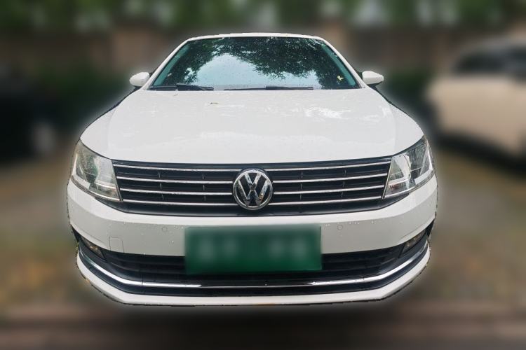 Used Volkswagen Lavida 2015 1.6L Automatic Comfort Edition Front