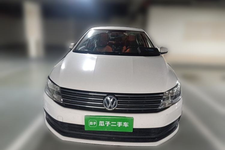 Used Volkswagen Lavida 2015 1.6L Manual Fashion Edition Front