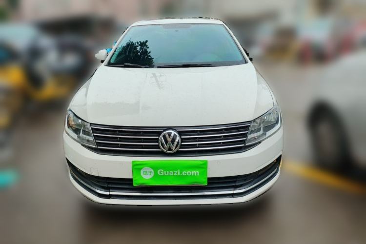 Used Volkswagen Lavida 2015 1.6L Automatic Comfort Edition Front
