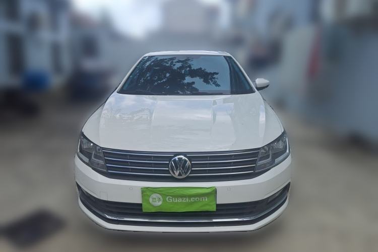 Used Volkswagen Lavida 2015 1.6L Manual Comfort Edition Front