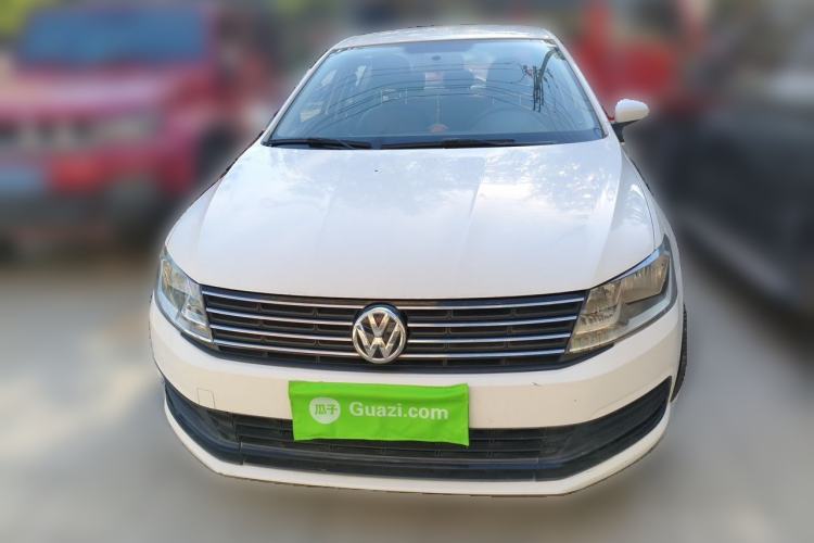 Used Volkswagen Lavida 2015 1.6L Manual Fashion Edition Front