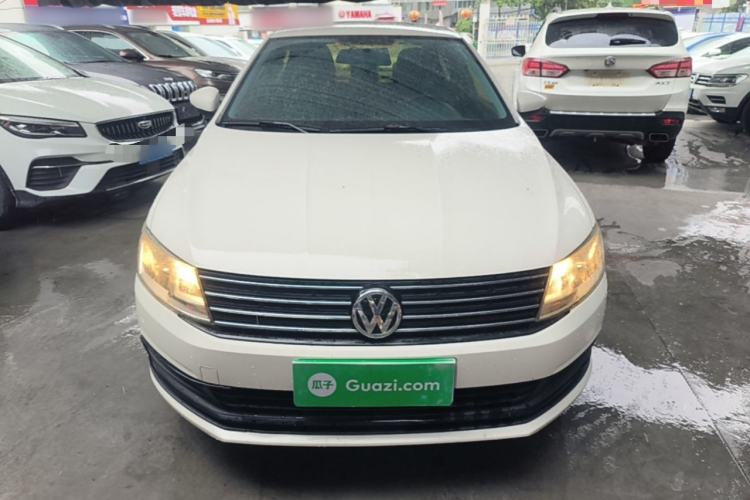 Used Volkswagen Lavida 2015 1.6L Automatic Fashion Edition Front