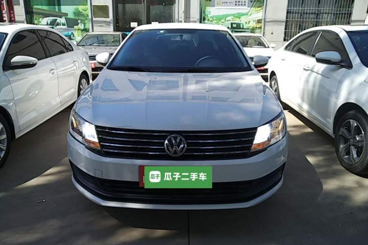 Used Volkswagen Lavida 2015 1.6L Automatic Fashion Edition Front