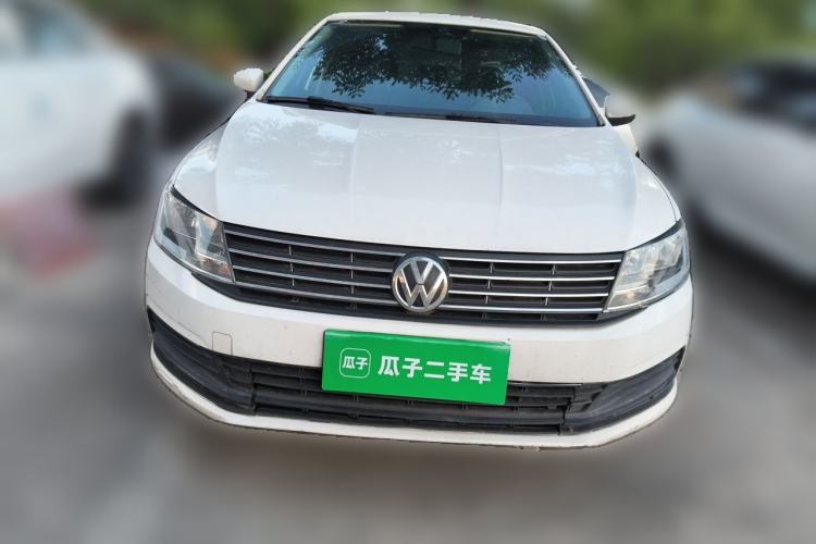 Used Volkswagen Lavida 2015 1.6L Manual Fashion Edition Front