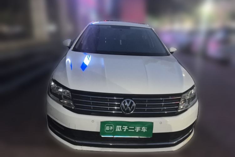 Used Volkswagen Lavida 2015 1.6L Automatic Comfort Edition Front