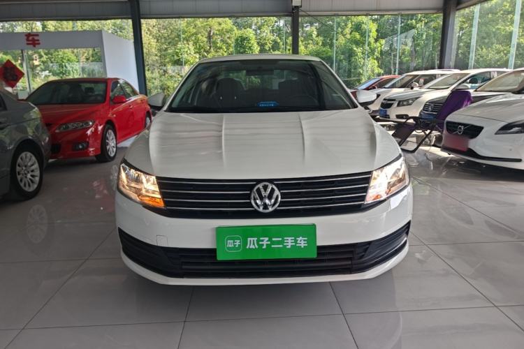 Used Volkswagen Lavida 2015 1.6L Automatic Fashion Edition Front