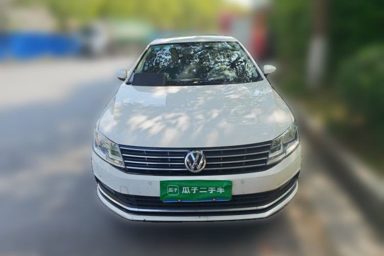 Used Volkswagen Lavida 2015 1.6L Manual Comfort Edition Front
