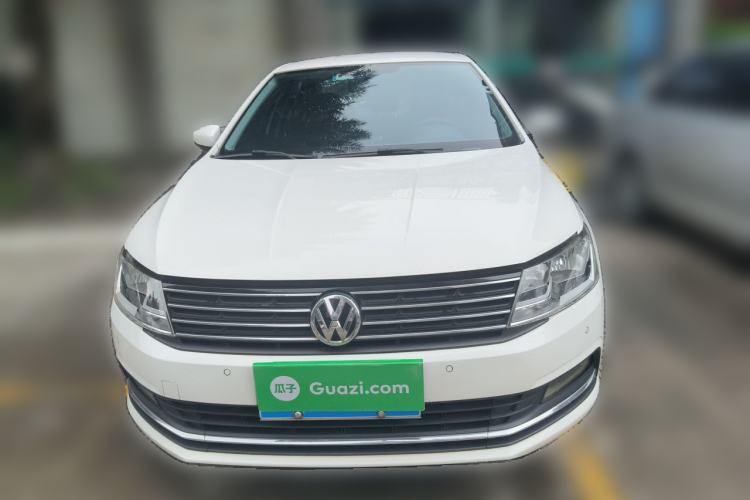 Used Volkswagen Lavida 2015 1.6L Manual Fashion Edition Front