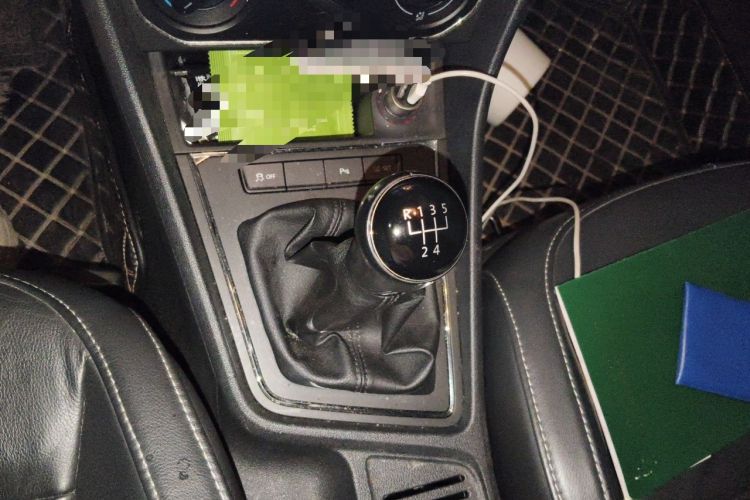 Used Volkswagen Lavida 2015 1.6L Manual Comfort Edition Gear Lever