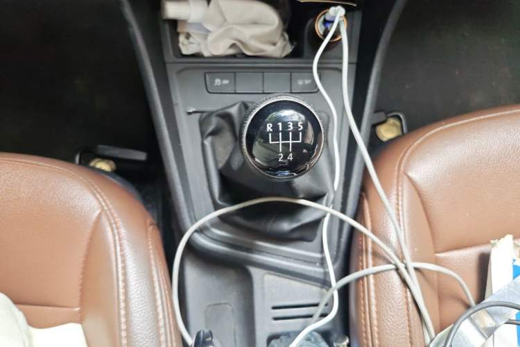 Used Volkswagen Lavida 2015 1.6L Manual Fashion Edition Gear Lever