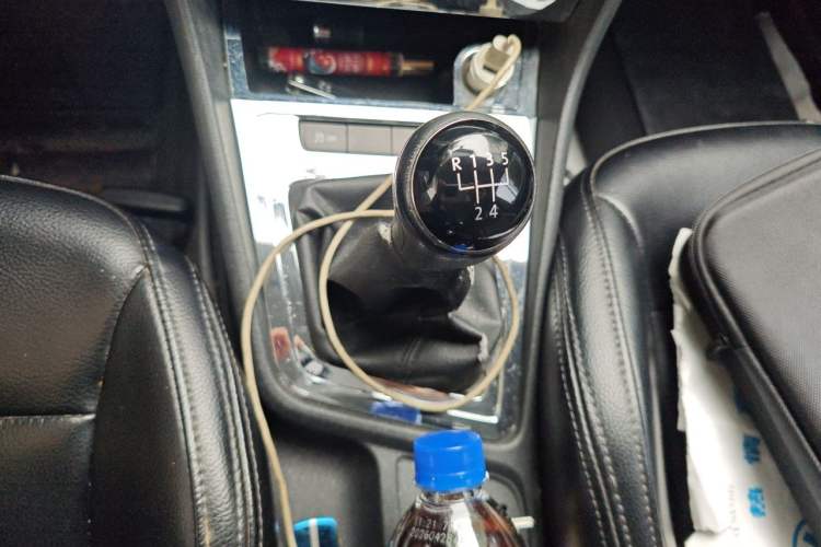 Used Volkswagen Lavida 2015 1.6L Manual Fashion Edition Gear Lever
