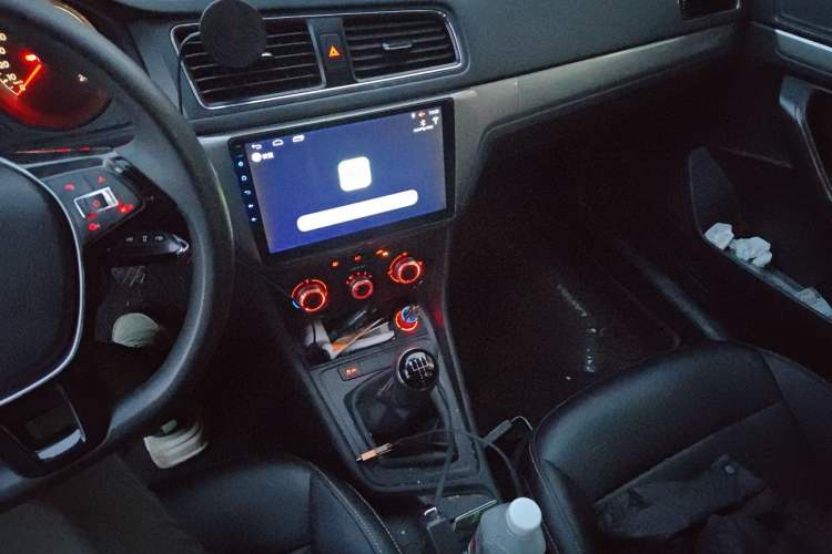 Used Volkswagen Lavida 2015 1.6L Manual Fashion Edition Gear Lever