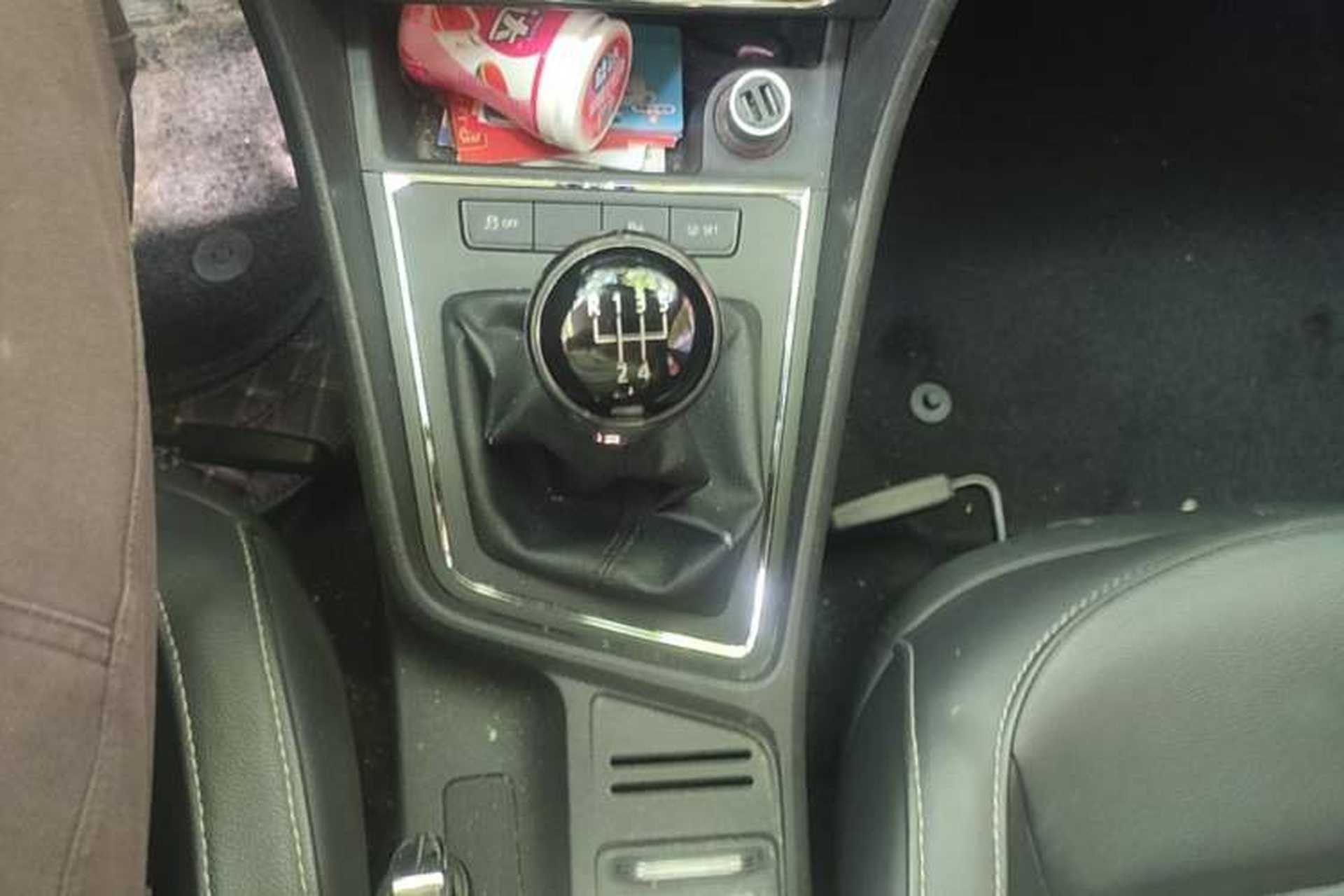 Used Volkswagen Lavida 2015 1.6L Manual Comfort Edition Gear Lever