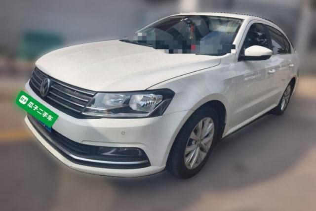Volkswagen Lavida 2015 1.6L Manual Comfort Edition usado