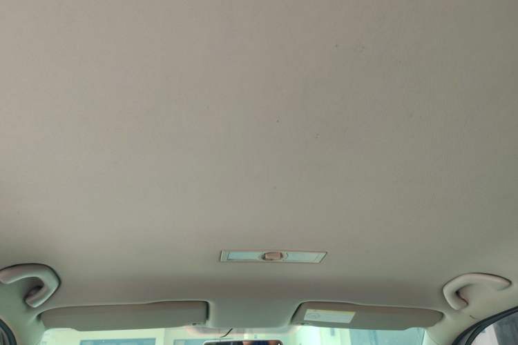Used Volkswagen Lavida 2015 1.6L Automatic Fashion Edition Headliner