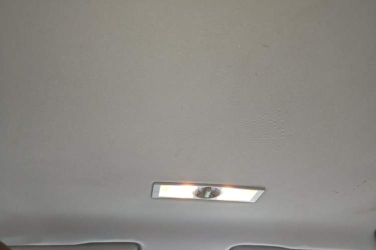 Used Volkswagen Lavida 2015 1.6L Manual Fashion Edition Headliner