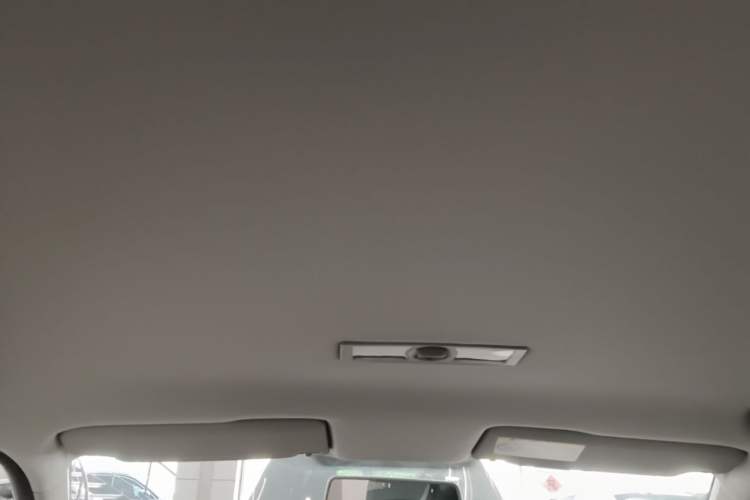 Used Volkswagen Lavida 2015 1.6L Automatic Fashion Edition Headliner