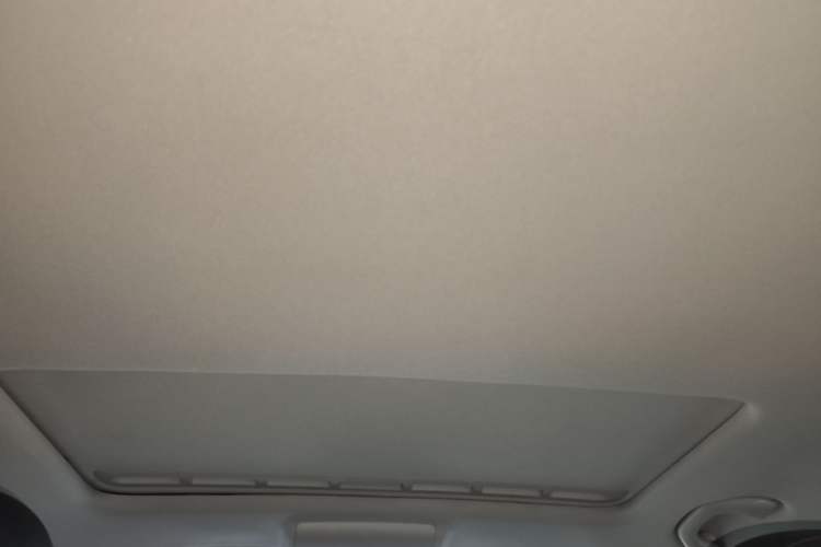 Used Volkswagen Lavida 2015 1.6L Automatic Comfort Edition Headliner