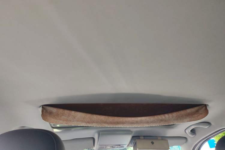 Used Volkswagen Lavida 2015 1.6L Automatic Comfort Edition Headliner