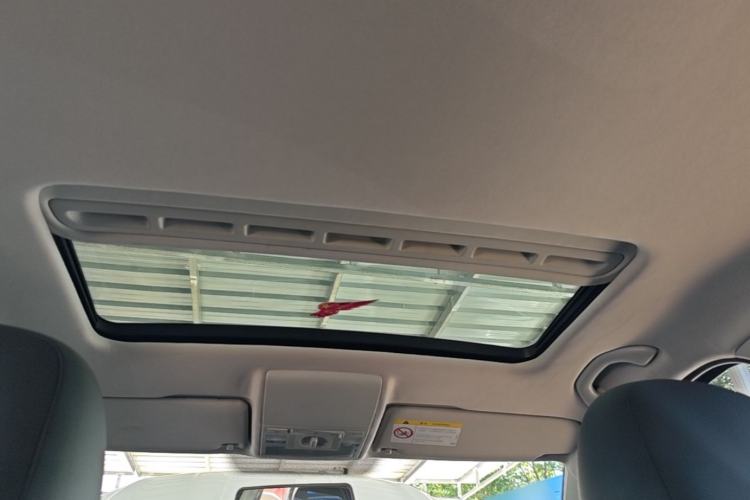 Used Volkswagen Lavida 2015 1.6L Automatic Comfort Edition Headliner