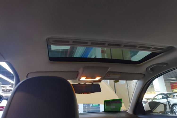 Used Volkswagen Lavida 2015 1.6L Manual Comfort Edition Headliner