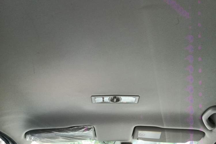 Used Volkswagen Lavida 2015 1.6L Manual Fashion Edition Headliner