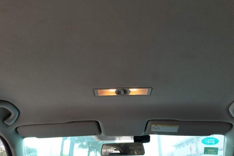 Used Volkswagen Lavida 2015 1.6L Automatic Fashion Edition Headliner