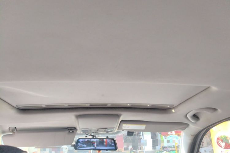 Used Volkswagen Lavida 2015 230TSI Manual Comfort Edition Headliner