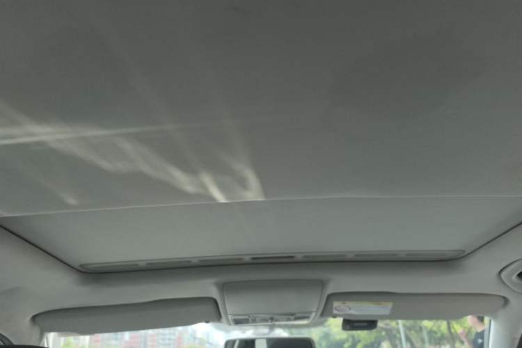 Used Volkswagen Lavida 2015 1.6L Manual Comfort Edition Headliner