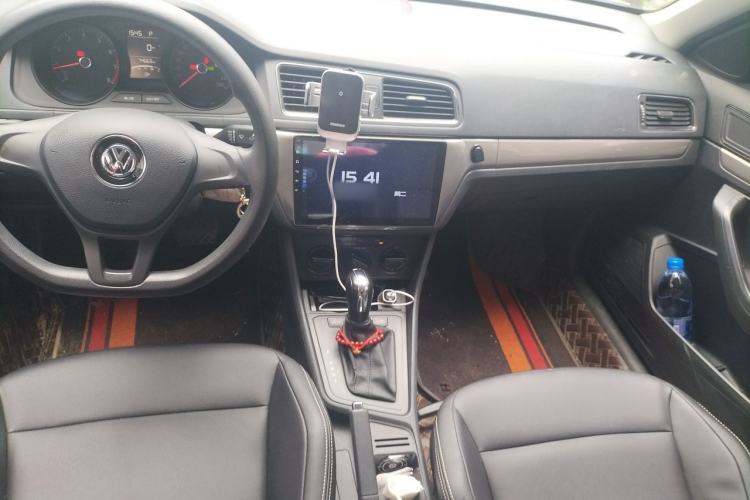 Used Volkswagen Lavida 2015 1.6L Automatic Fashion Edition Headliner