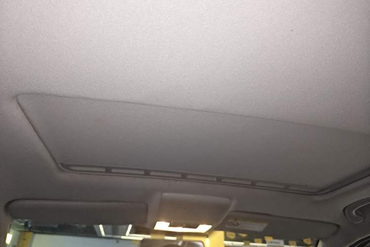 Used Volkswagen Lavida 2015 1.6L Manual Comfort Edition Headliner