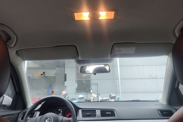 Used Volkswagen Lavida 2015 1.6L Automatic Fashion Edition Headliner