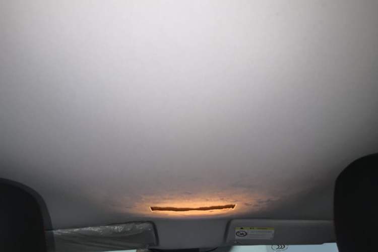 Used Volkswagen Lavida 2015 1.6L Automatic Fashion Edition Headliner