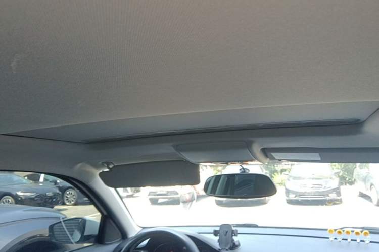 Used Volkswagen Lavida 2015 1.6L Manual Comfort Edition Headliner